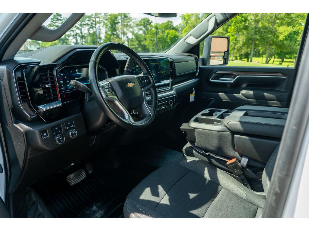 used 2025 Chevrolet Silverado 2500 car, priced at $62,548