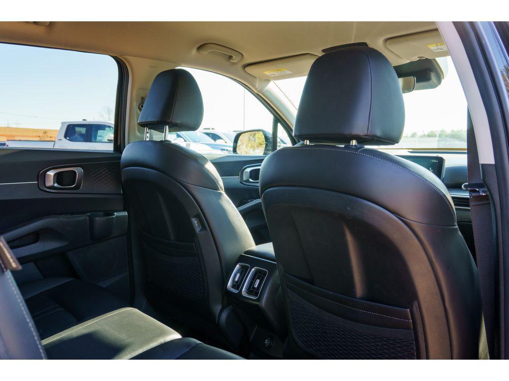 used 2024 Kia Sorento car, priced at $26,786
