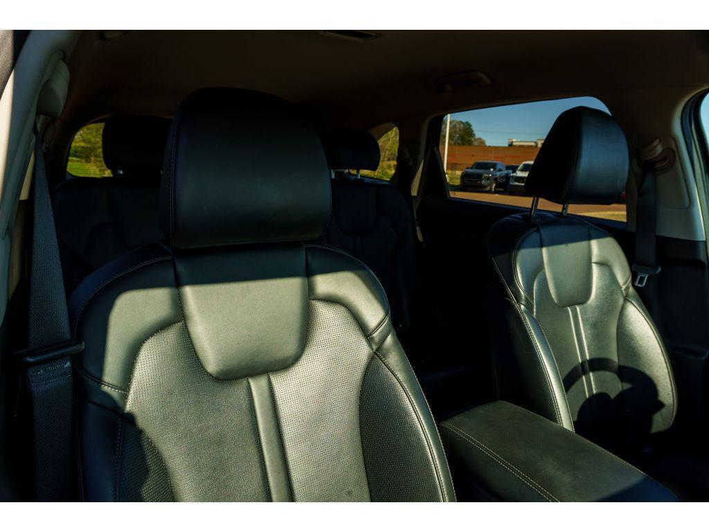 used 2024 Kia Sorento car, priced at $26,786