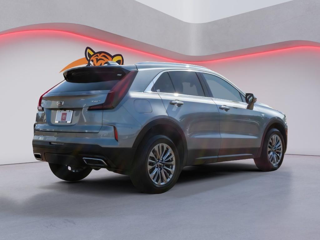used 2025 Cadillac XT4 car, priced at $33,491