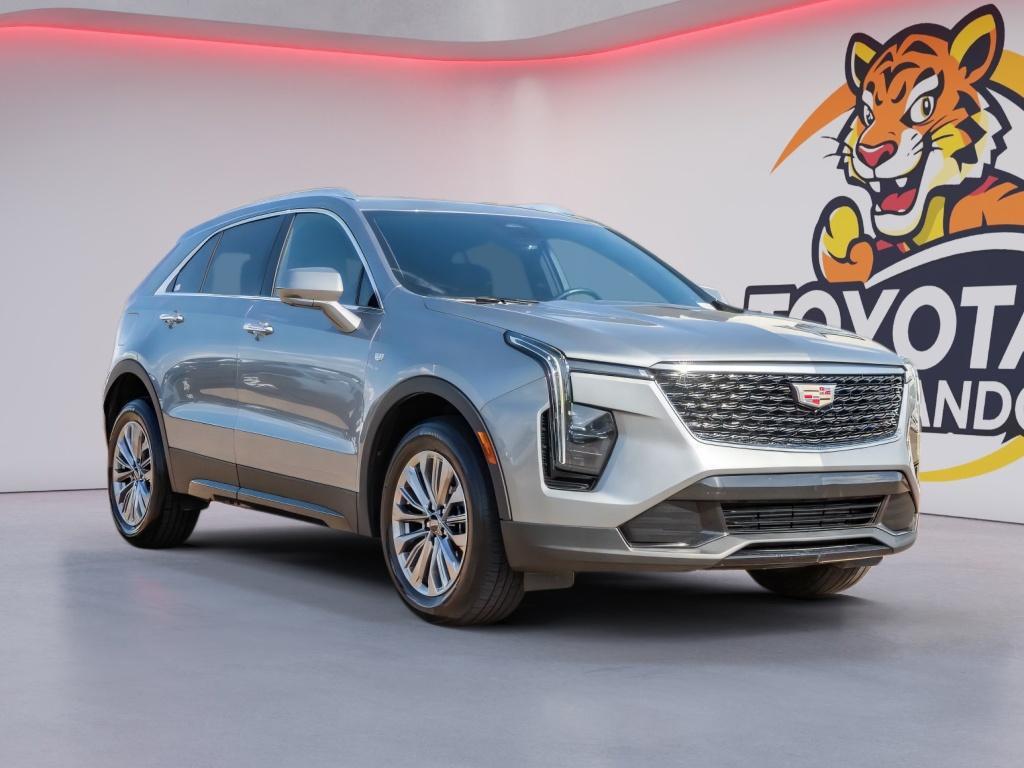 used 2025 Cadillac XT4 car, priced at $33,491