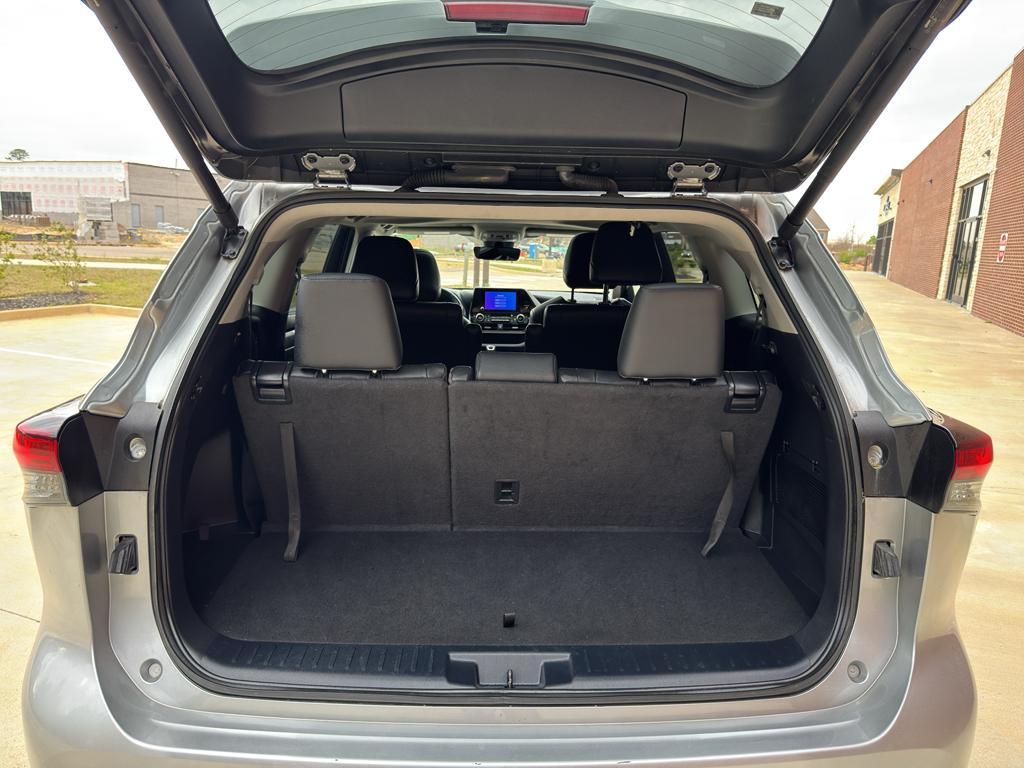 used 2024 Toyota Highlander car, priced at $36,411