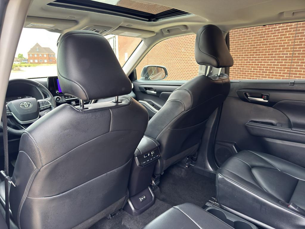 used 2024 Toyota Highlander car, priced at $36,411
