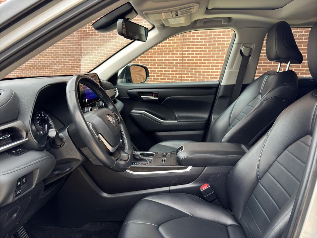 used 2024 Toyota Highlander car, priced at $36,411