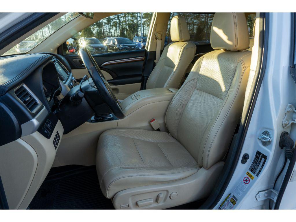 used 2018 Toyota Highlander Hybrid car, priced at $20,089