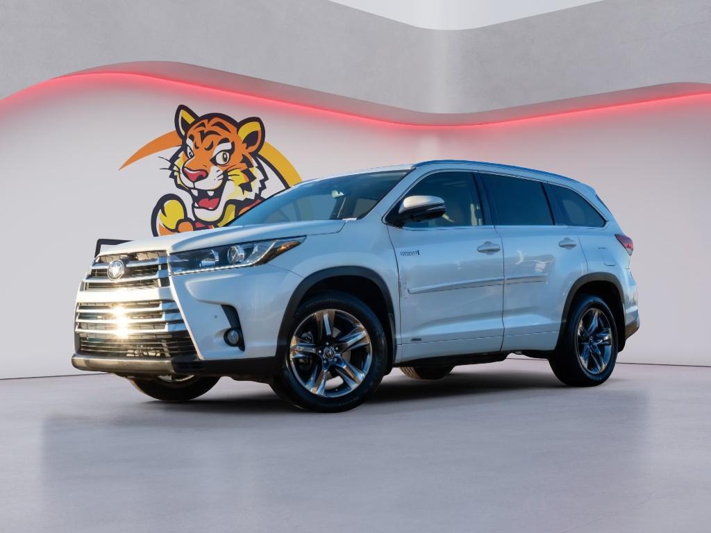 used 2018 Toyota Highlander Hybrid car, priced at $20,089