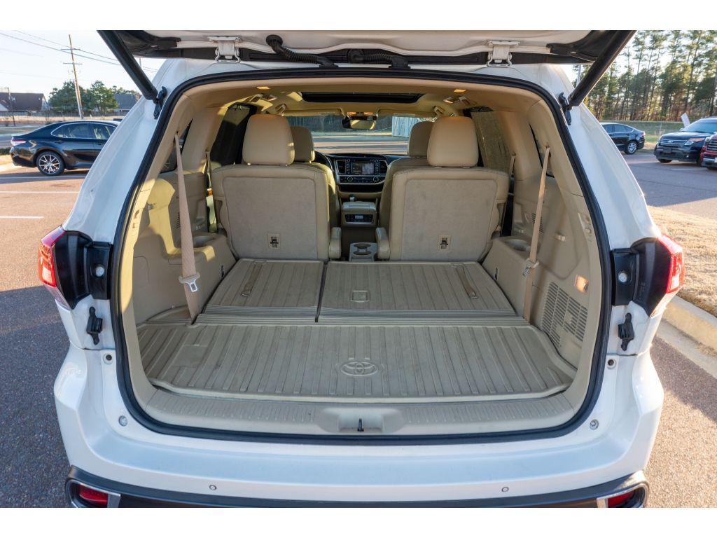 used 2018 Toyota Highlander Hybrid car, priced at $20,089