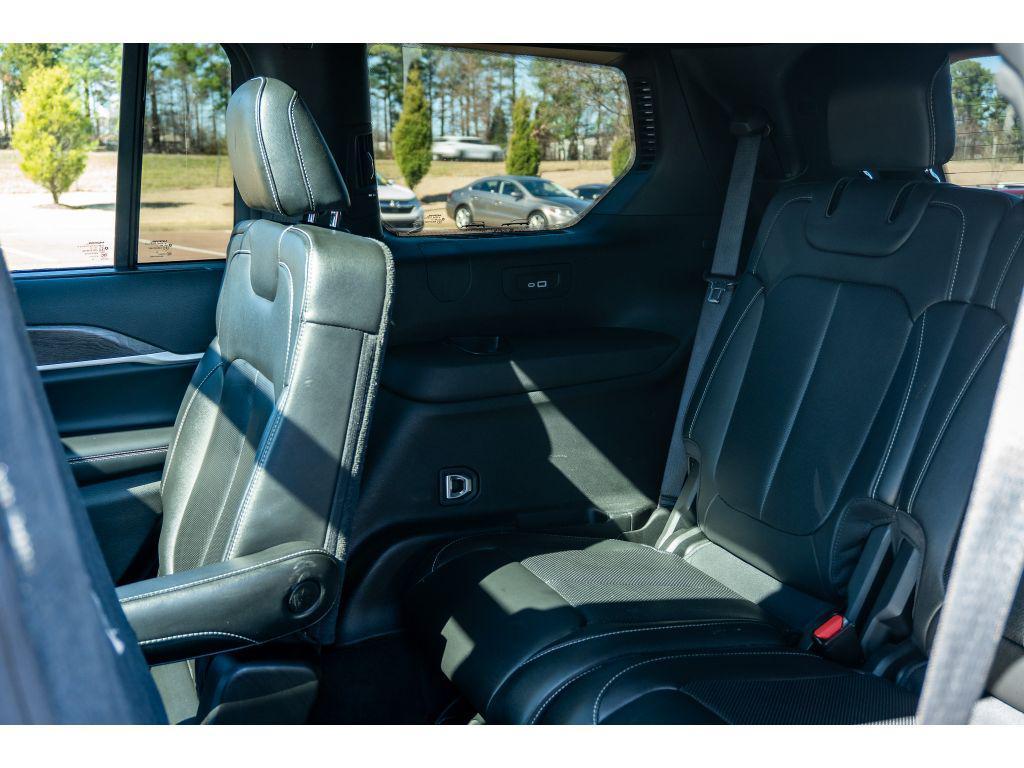 used 2024 Jeep Grand Cherokee L car, priced at $31,275