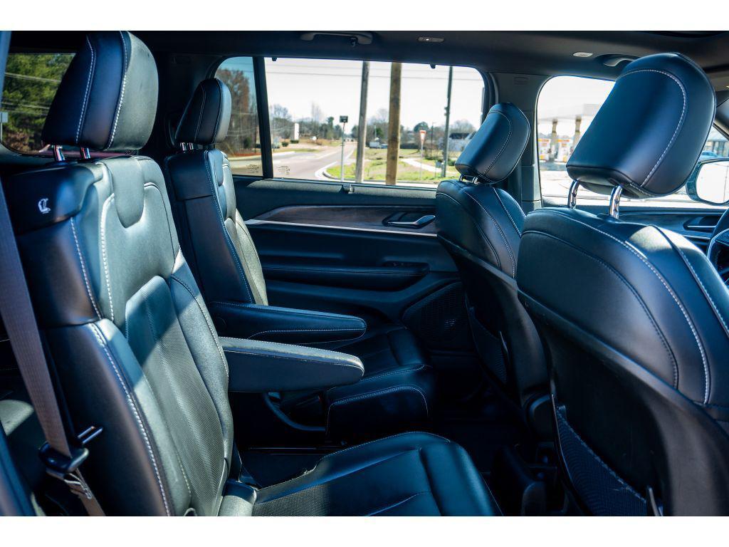 used 2024 Jeep Grand Cherokee L car, priced at $31,275