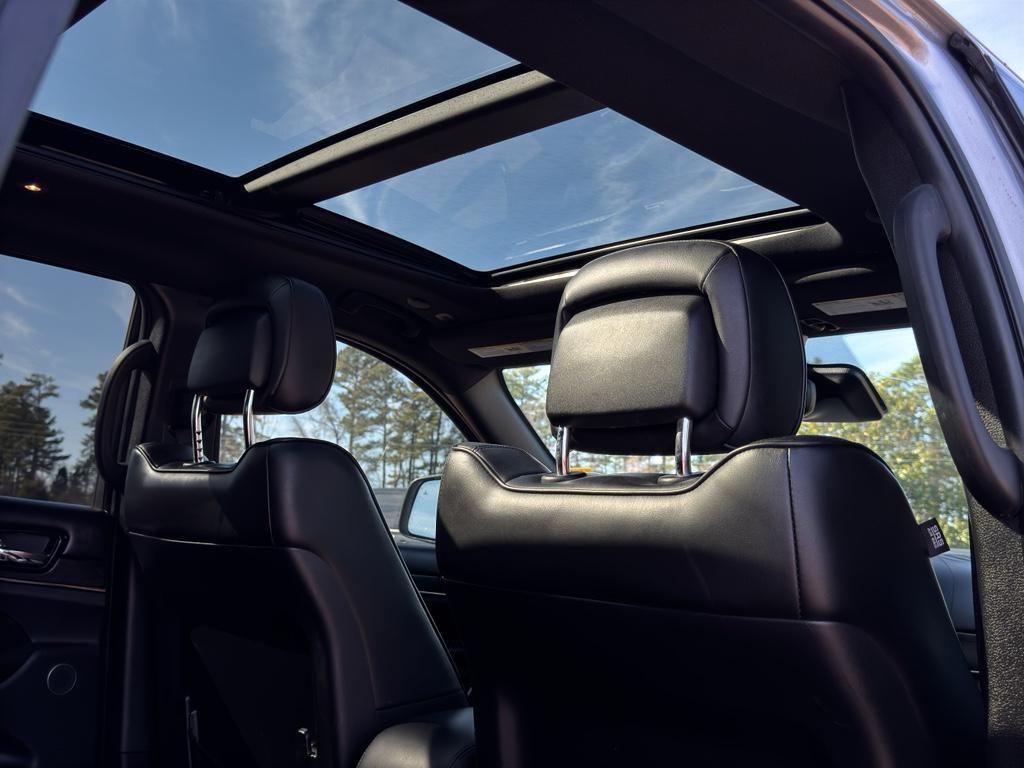 used 2021 Jeep Grand Cherokee car, priced at $25,798