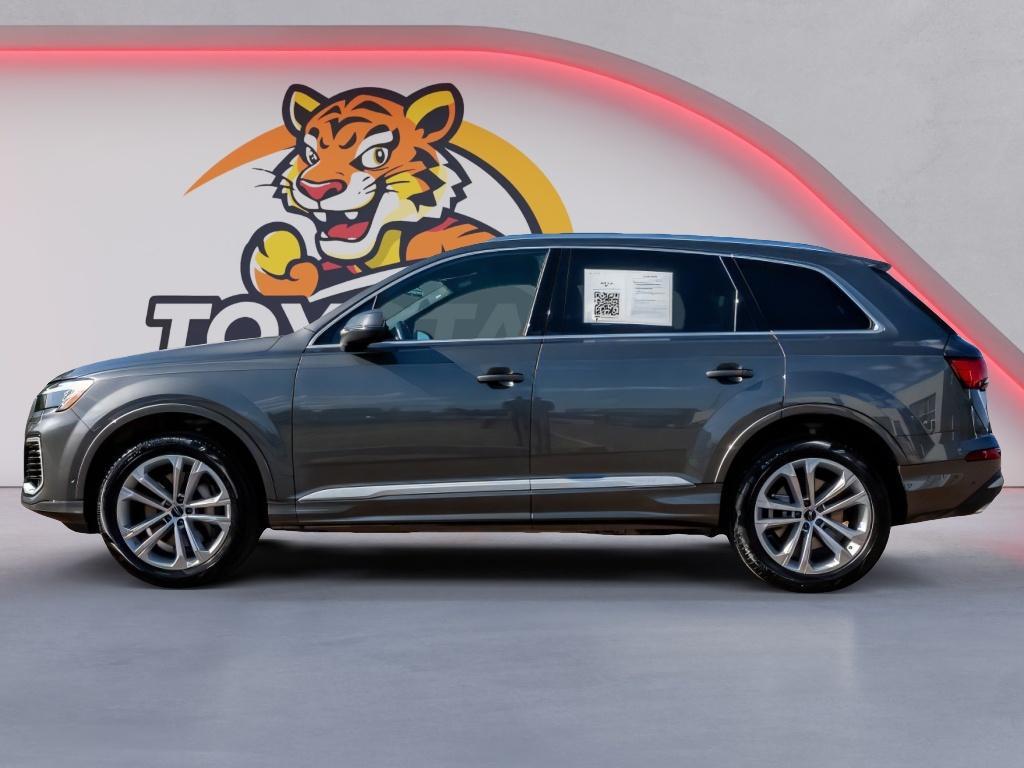 used 2025 Audi Q7 car, priced at $45,374
