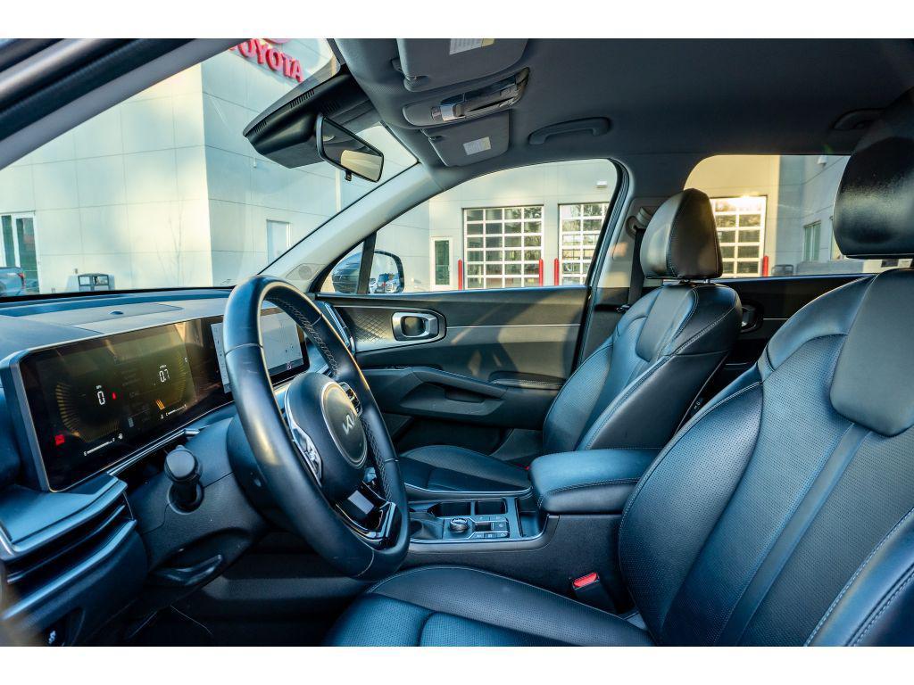 used 2024 Kia Sorento car, priced at $26,906