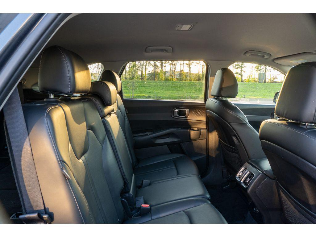 used 2024 Kia Sorento car, priced at $26,906
