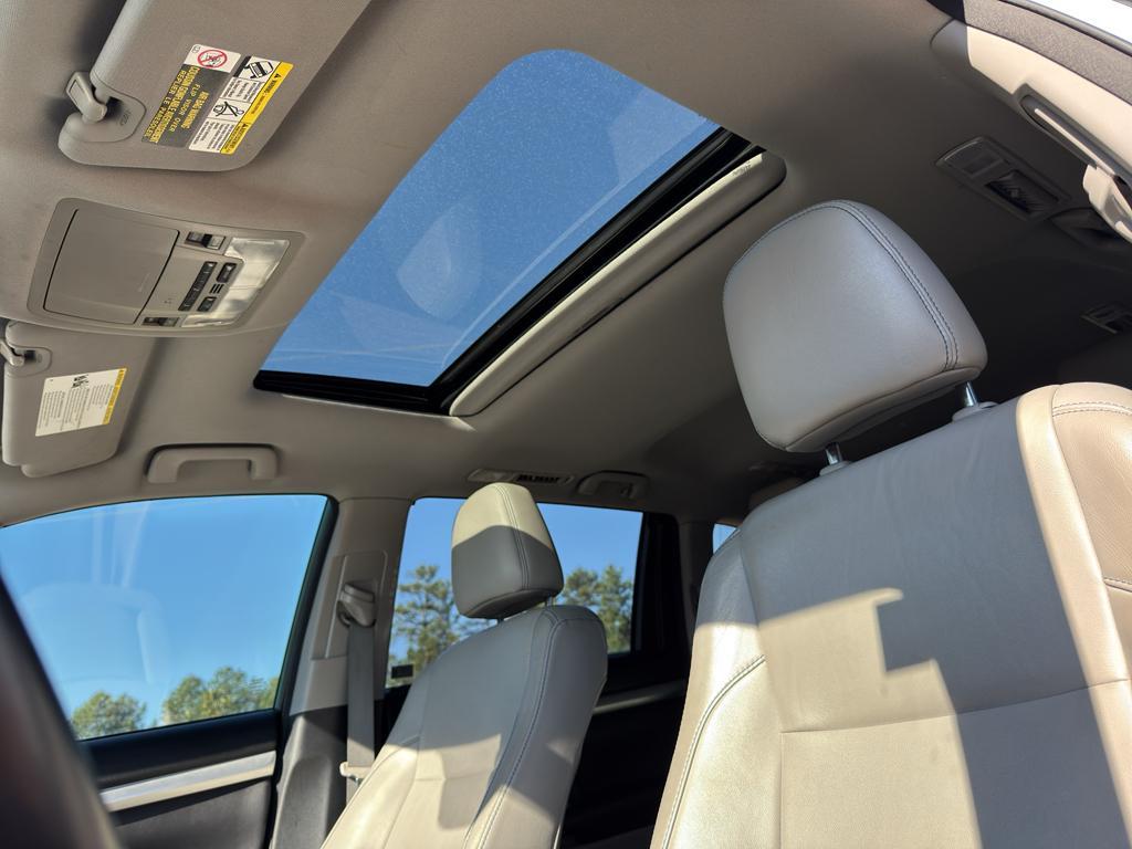 used 2018 Toyota Highlander car, priced at $19,432