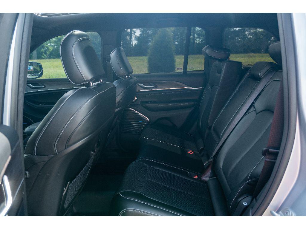 used 2023 Jeep Grand Cherokee car, priced at $34,069