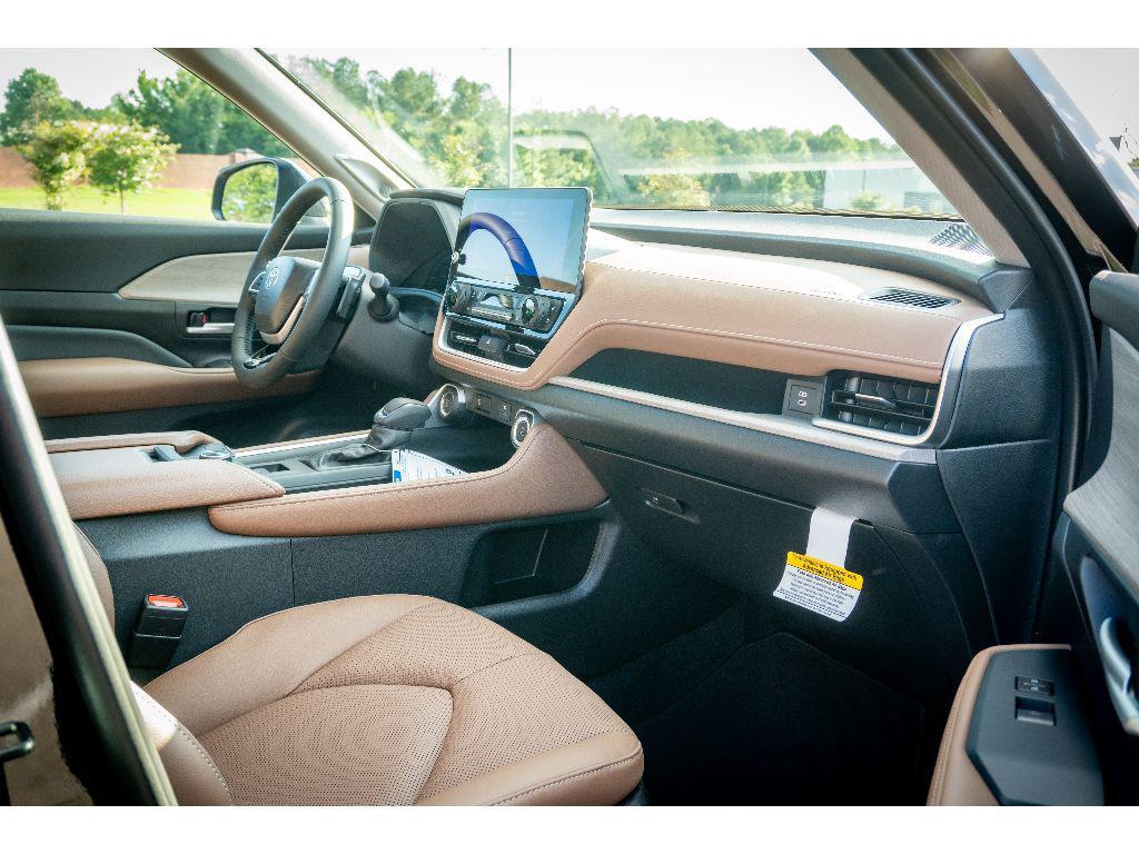 new 2026 Toyota Grand Highlander car, priced at $61,062