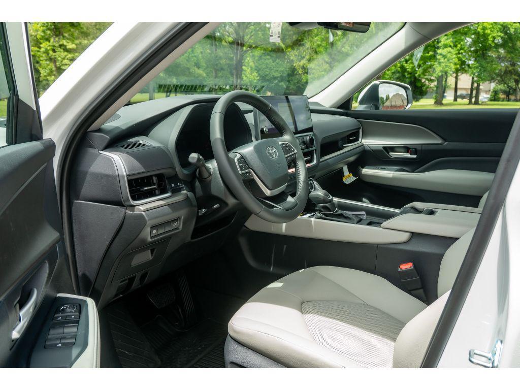 new 2026 Toyota Grand Highlander car, priced at $52,154