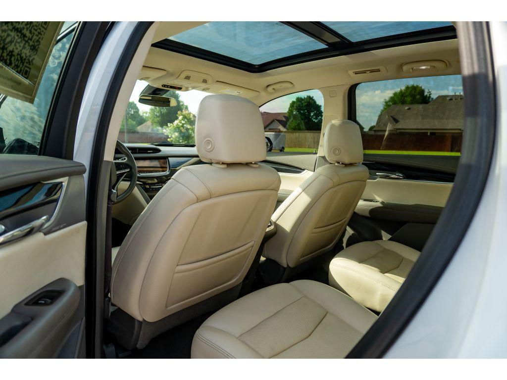 used 2023 Cadillac XT6 car, priced at $29,925