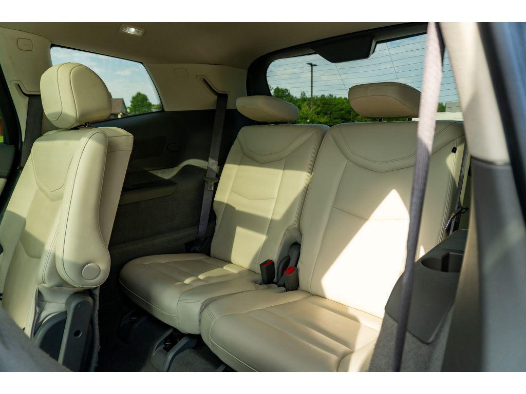 used 2023 Cadillac XT6 car, priced at $29,925