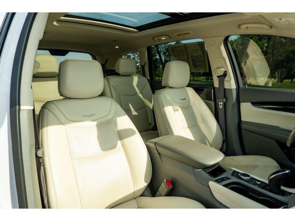 used 2023 Cadillac XT6 car, priced at $29,925