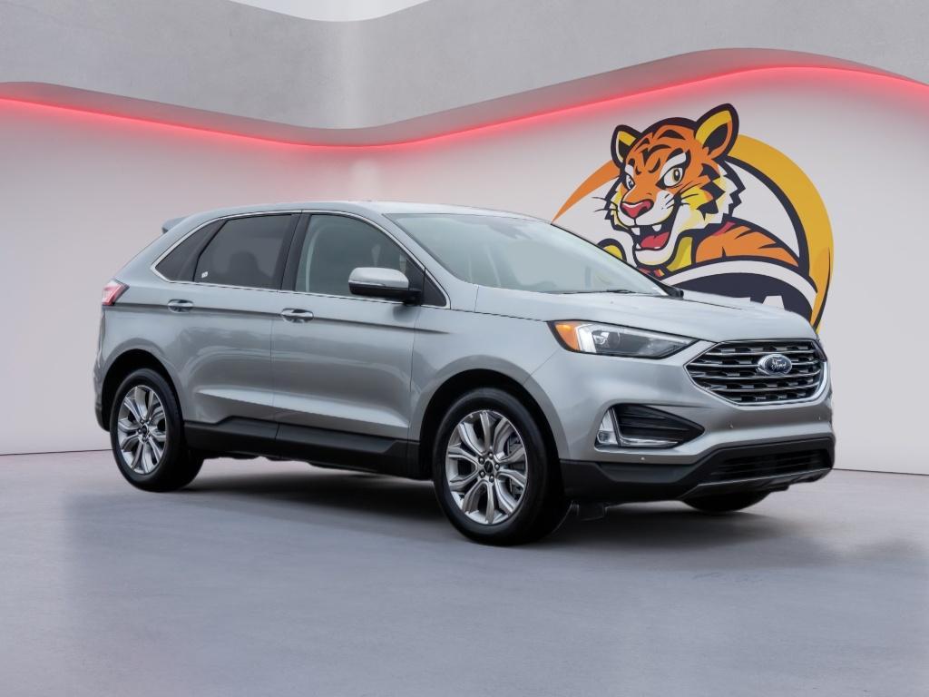 used 2024 Ford Edge car, priced at $25,262