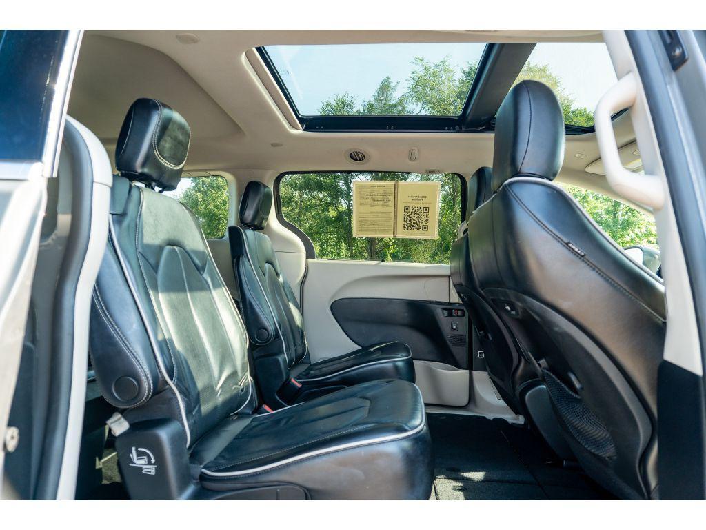 used 2022 Chrysler Pacifica car, priced at $27,800