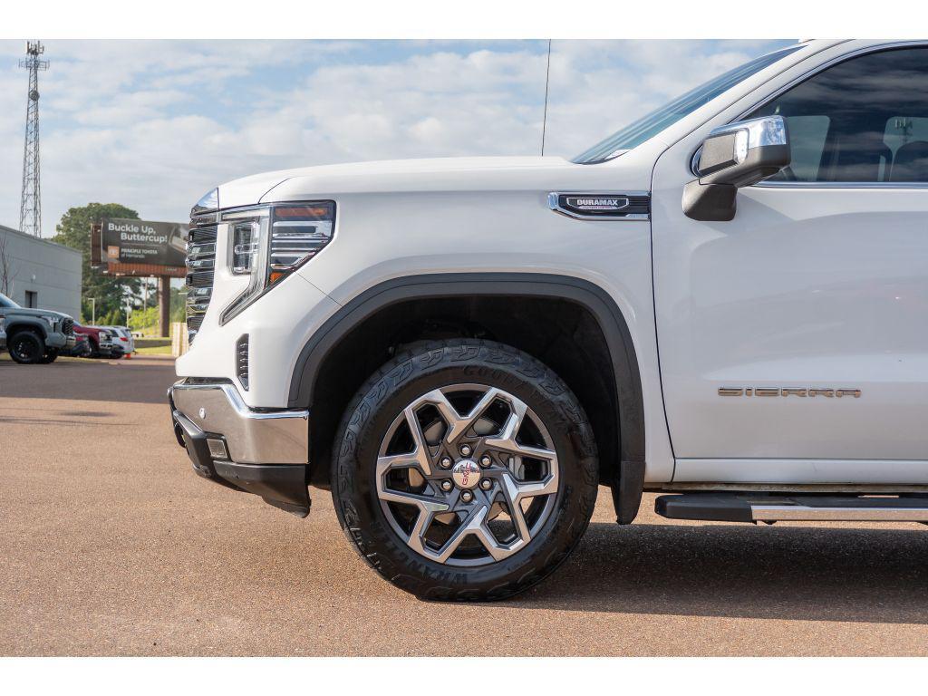 used 2024 GMC Sierra 1500 car, priced at $43,424