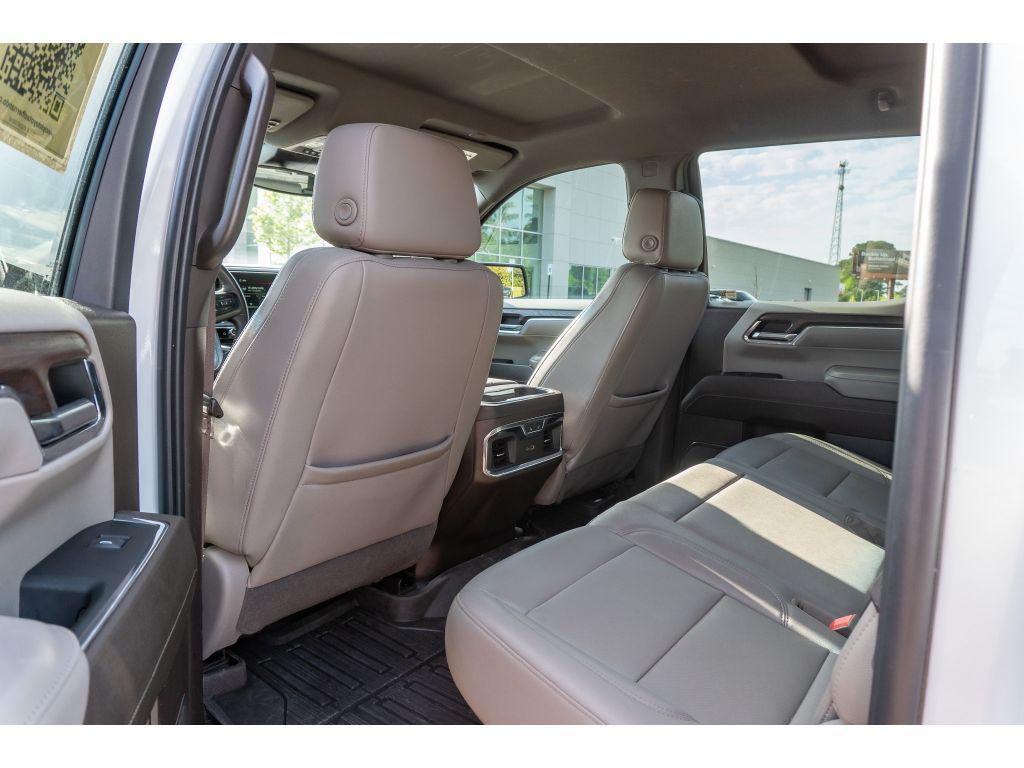 used 2024 GMC Sierra 1500 car, priced at $43,424