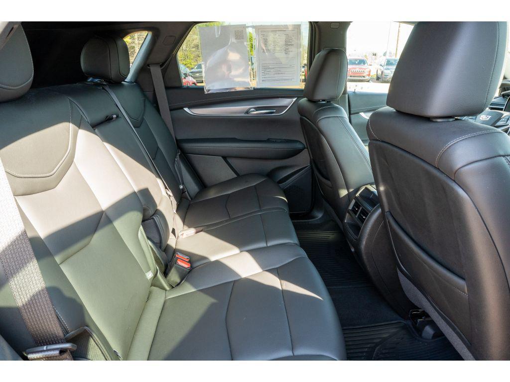 used 2021 Cadillac XT5 car, priced at $25,210