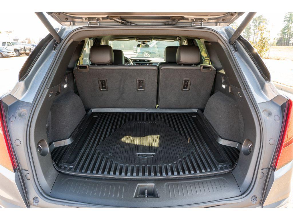 used 2021 Cadillac XT5 car, priced at $25,210