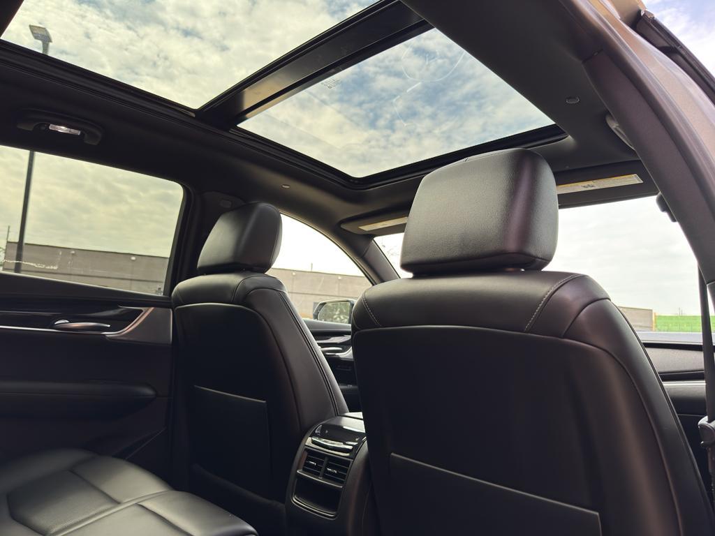 used 2023 Cadillac XT5 car, priced at $28,304