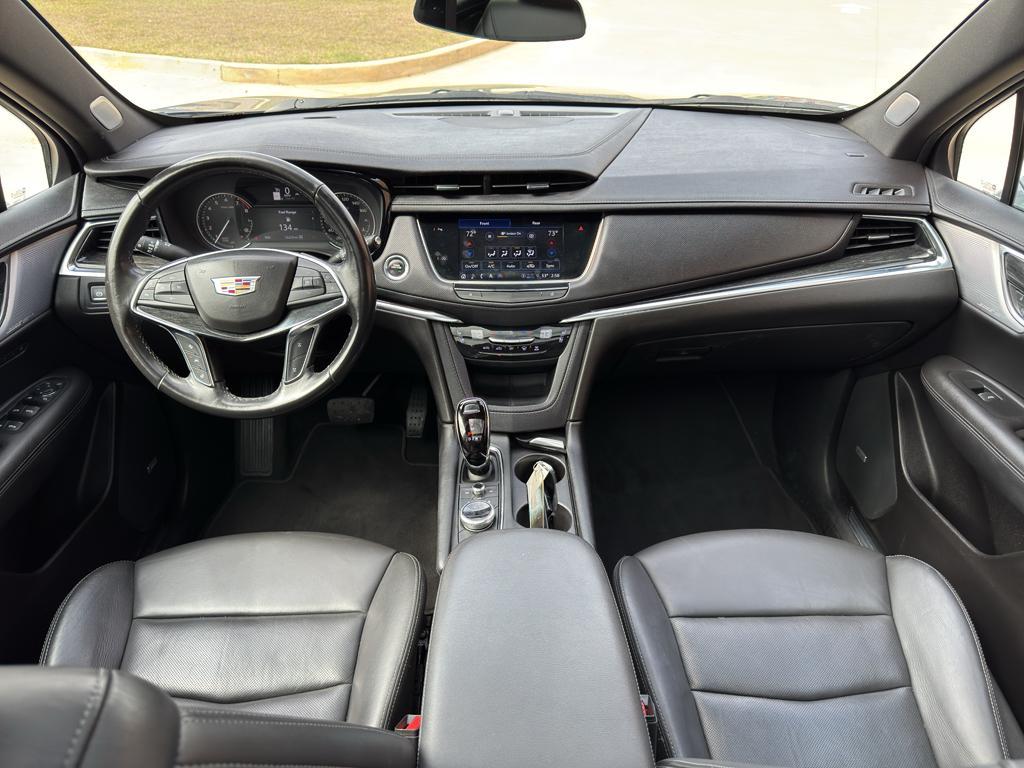 used 2023 Cadillac XT5 car, priced at $28,304