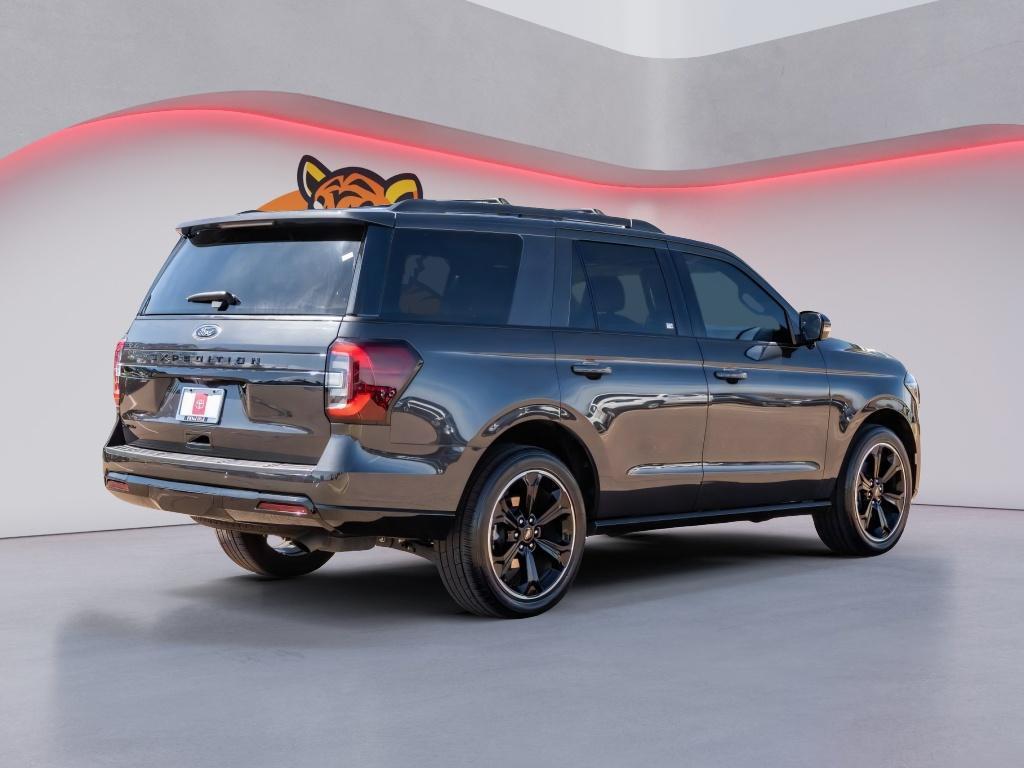 used 2024 Ford Expedition car, priced at $59,400