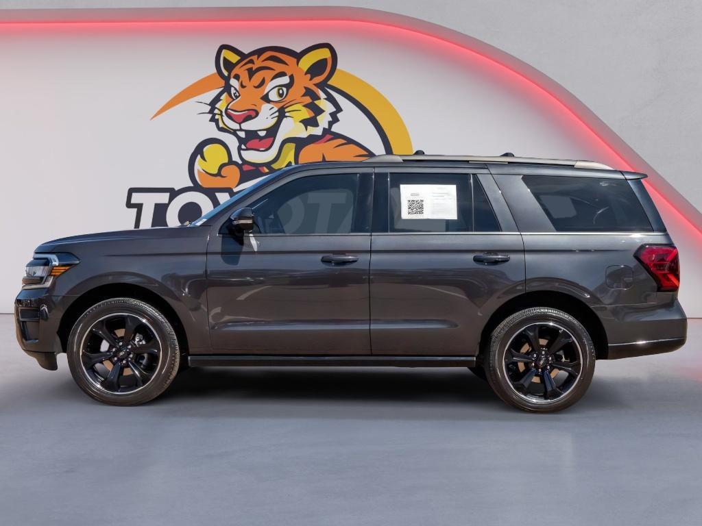used 2024 Ford Expedition car, priced at $59,400
