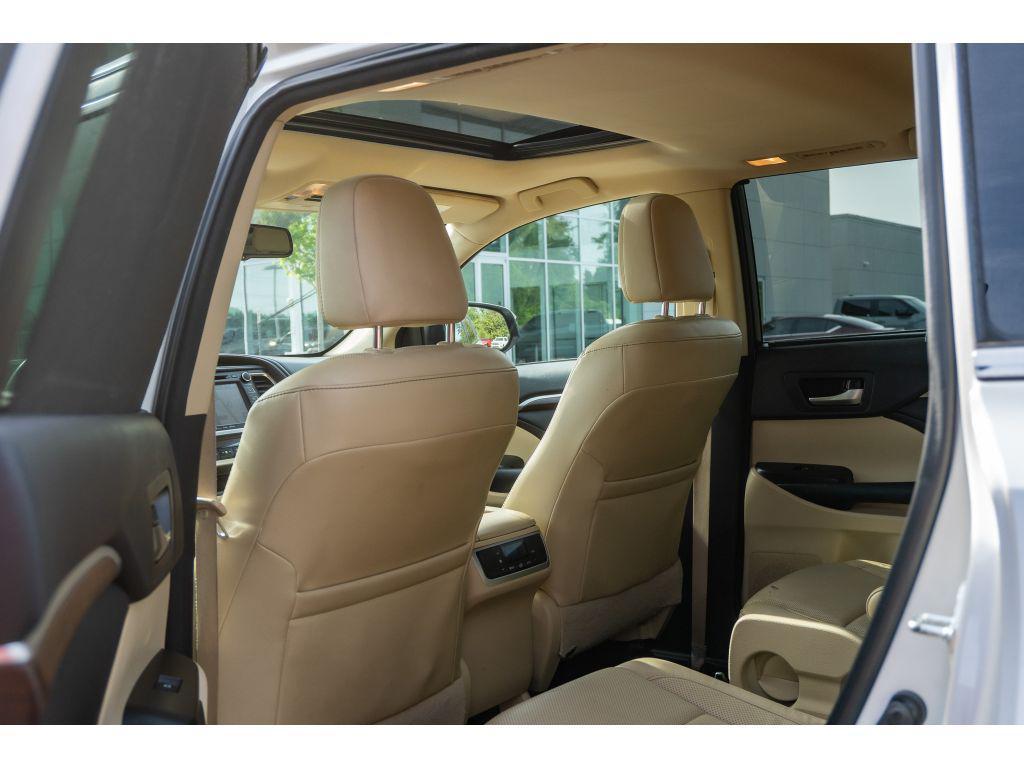 used 2016 Toyota Highlander car, priced at $14,867