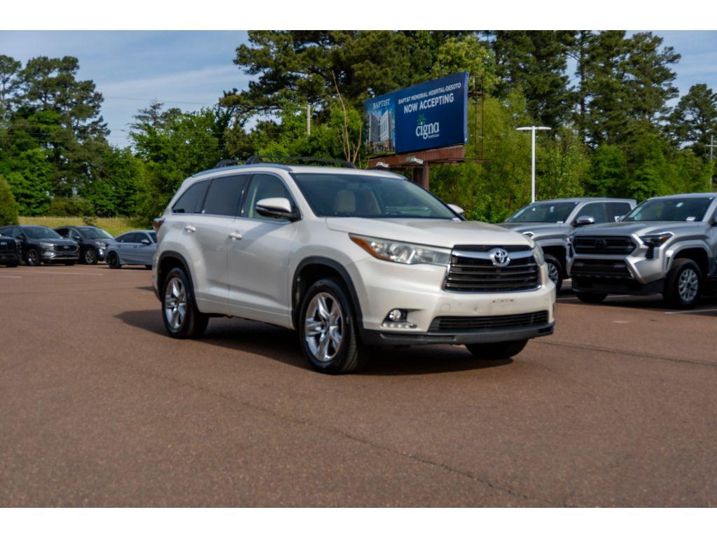 used 2016 Toyota Highlander car, priced at $14,867