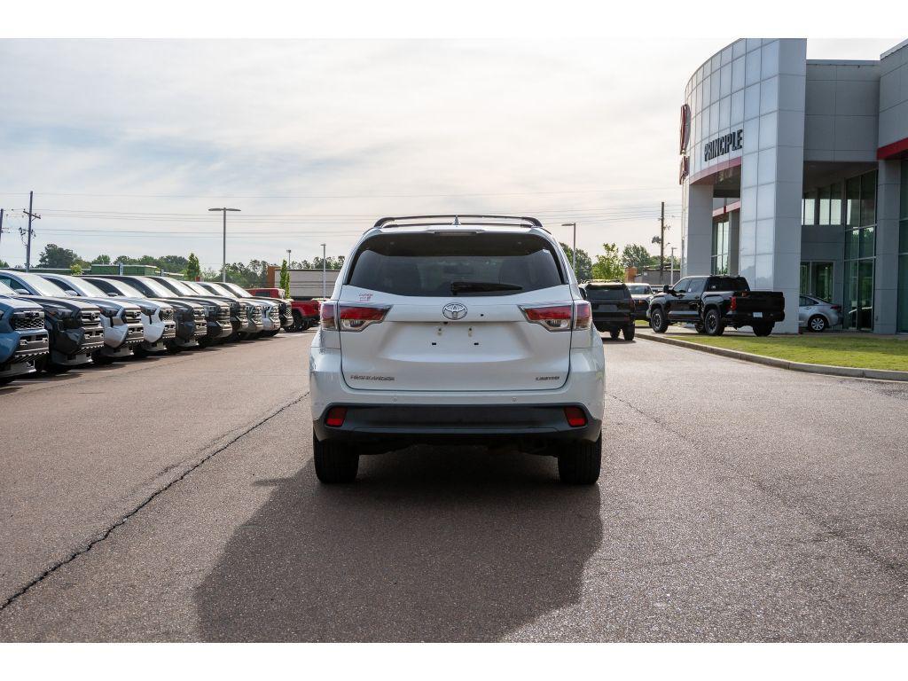 used 2016 Toyota Highlander car, priced at $14,867