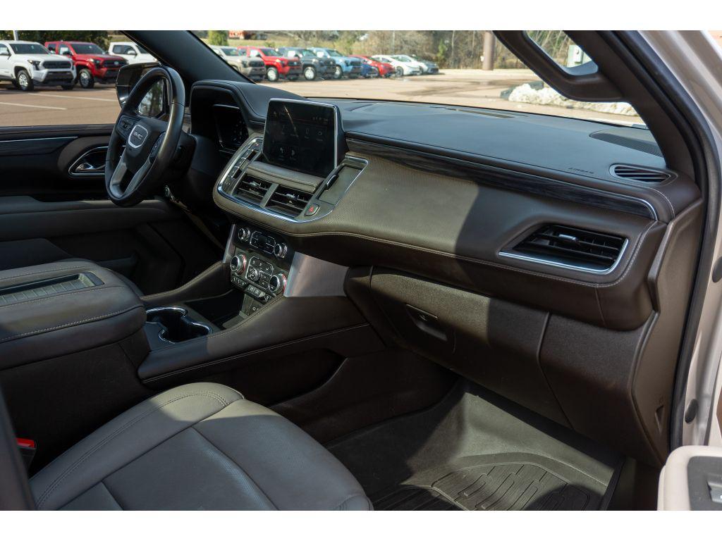 used 2023 GMC Yukon XL car, priced at $41,514