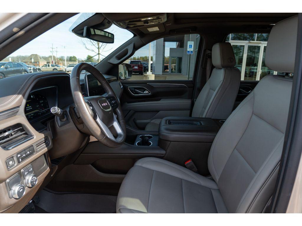 used 2023 GMC Yukon XL car, priced at $41,514