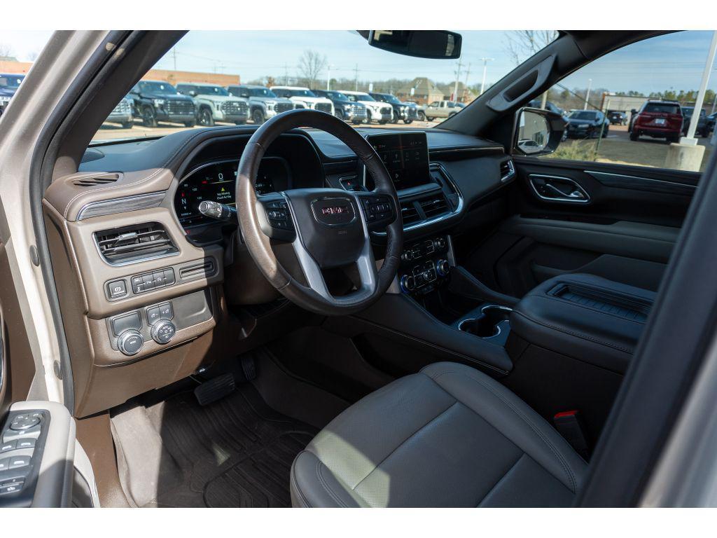 used 2023 GMC Yukon XL car, priced at $41,514