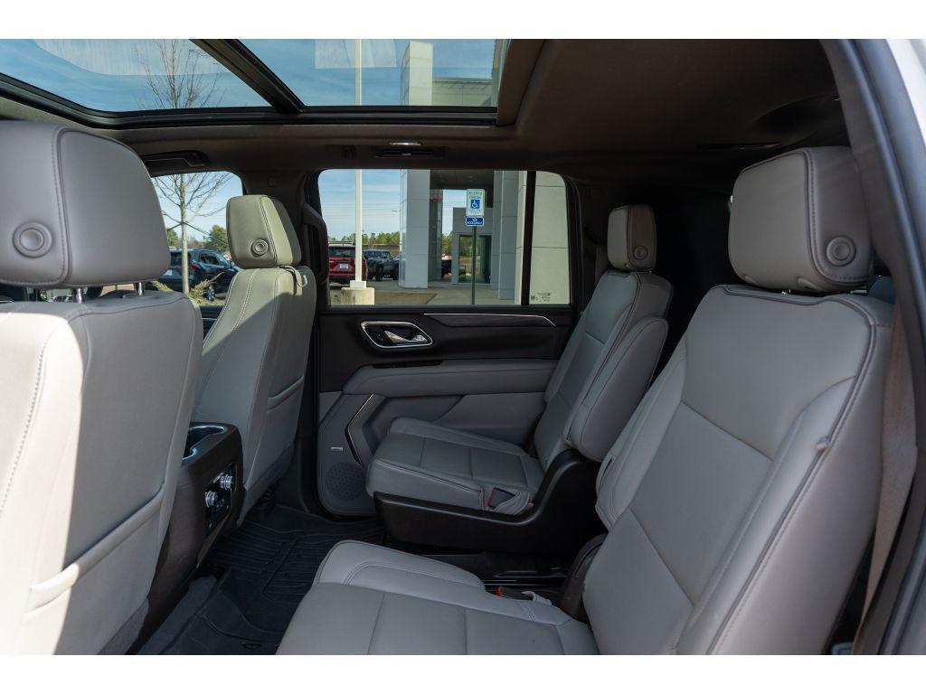 used 2023 GMC Yukon XL car, priced at $41,514
