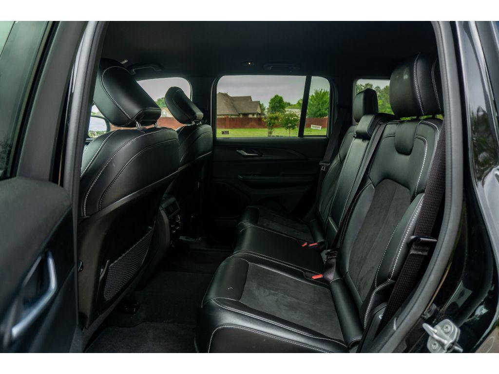 used 2025 Jeep Grand Cherokee car, priced at $37,622