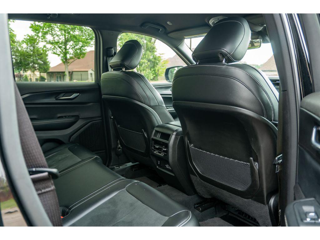 used 2025 Jeep Grand Cherokee car, priced at $37,622