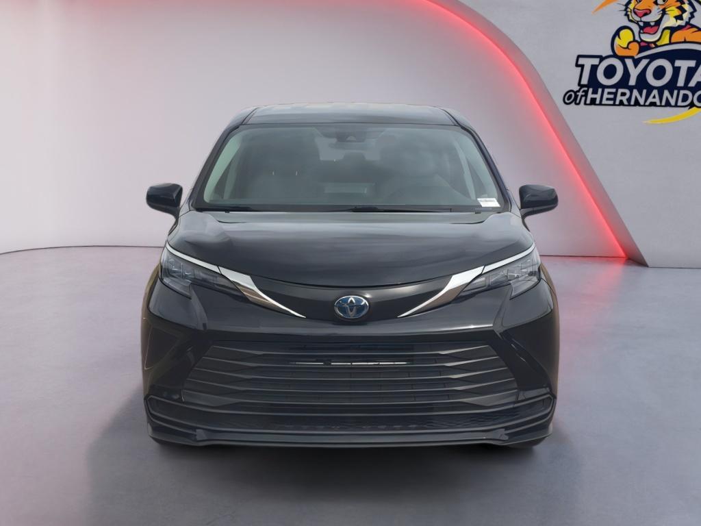 used 2024 Toyota Sienna car, priced at $35,000