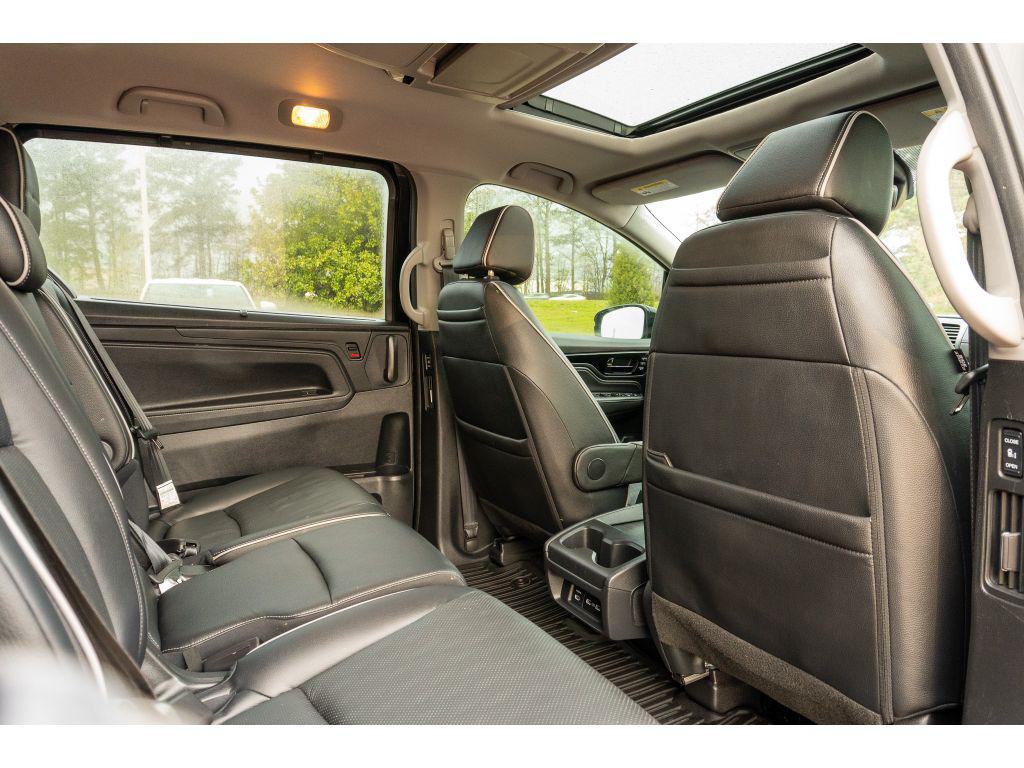 used 2024 Honda Odyssey car, priced at $44,200