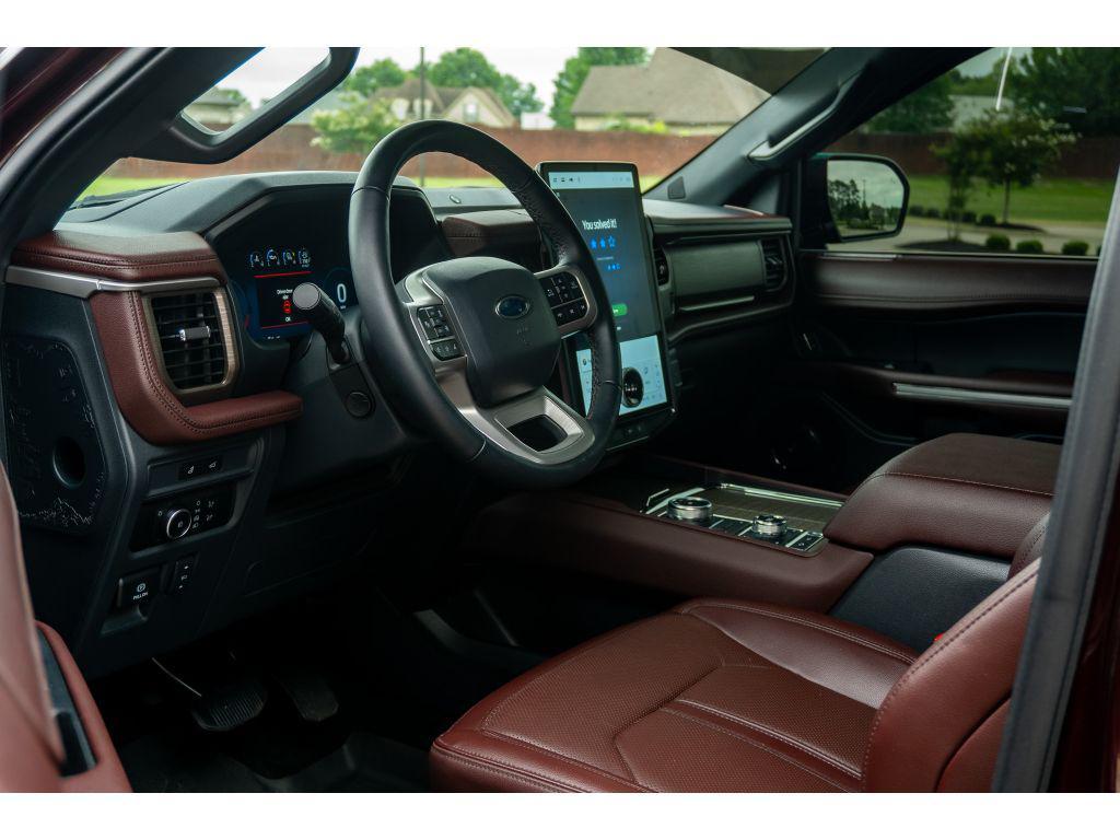 used 2024 Ford Expedition car, priced at $61,575
