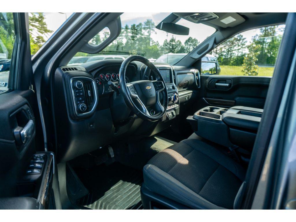 used 2021 Chevrolet Silverado 1500 car, priced at $31,596