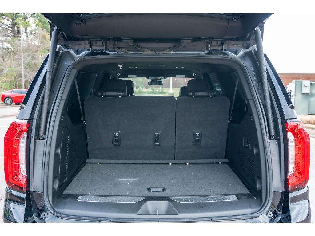 used 2023 GMC Yukon car, priced at $53,639