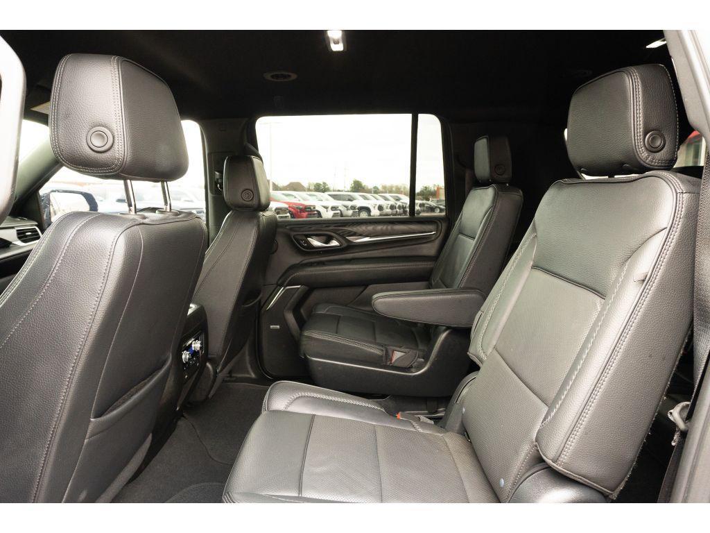 used 2023 GMC Yukon car, priced at $53,639
