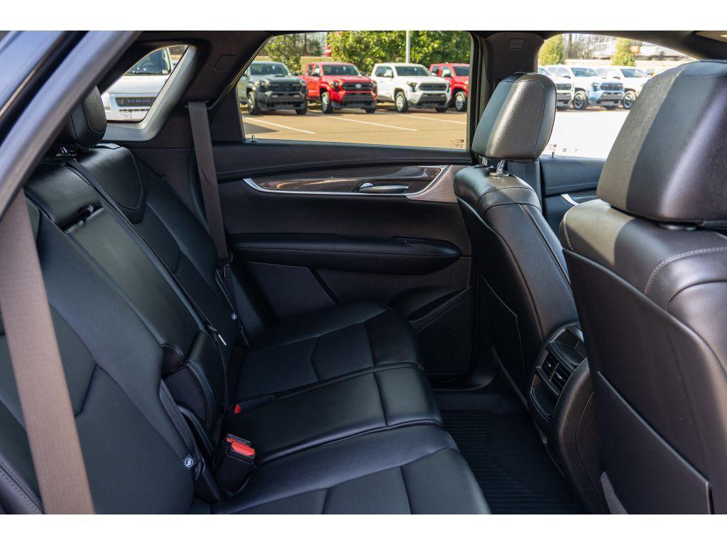 used 2021 Cadillac XT5 car, priced at $31,041